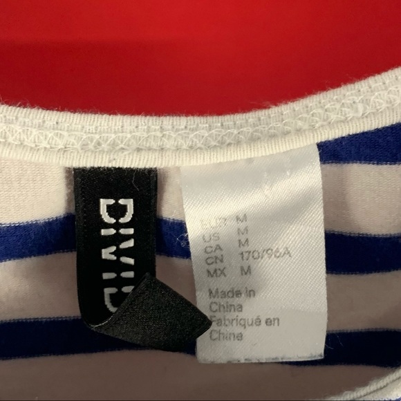 Crop top - Picture 2 of 2